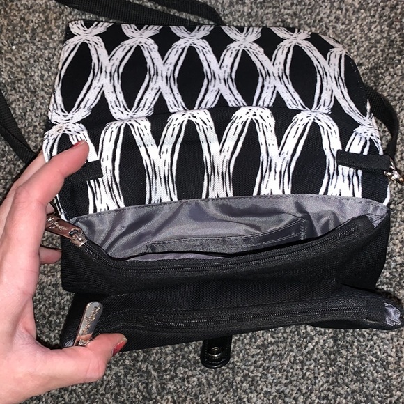 Thirty One Small Crossbody - Picture 3 of 3